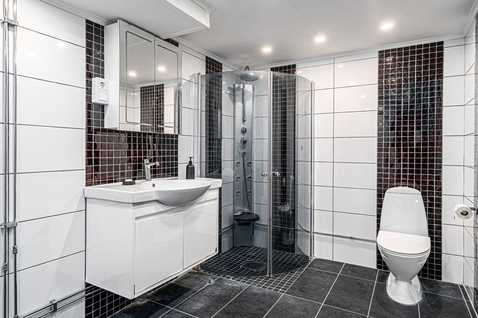 Villa, Körsbärsvägen 5, Hässleholm - Ekedal, Hässleholm