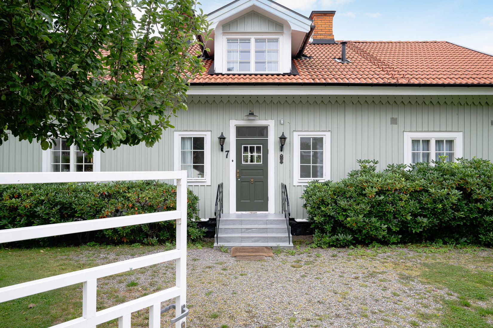 Villa, Stationsvägen 7, Björnlunda tätort, Gnesta