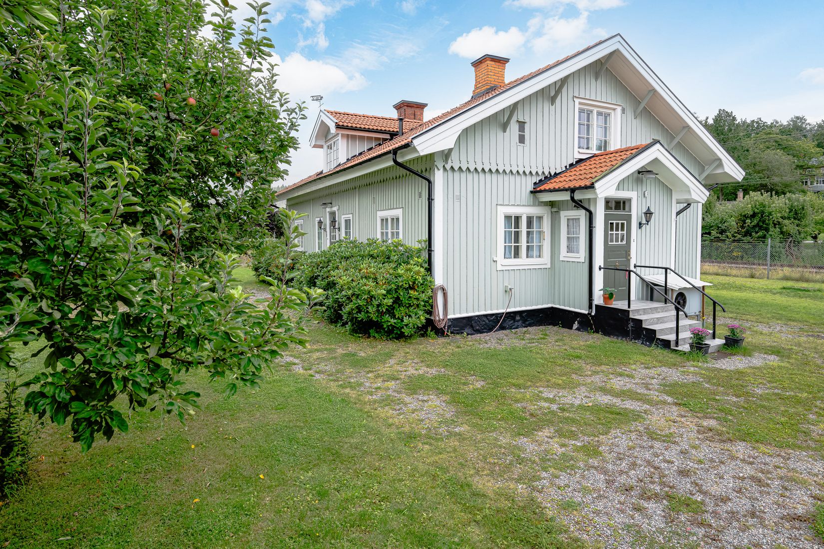 Villa, Stationsvägen 7, Björnlunda tätort, Gnesta