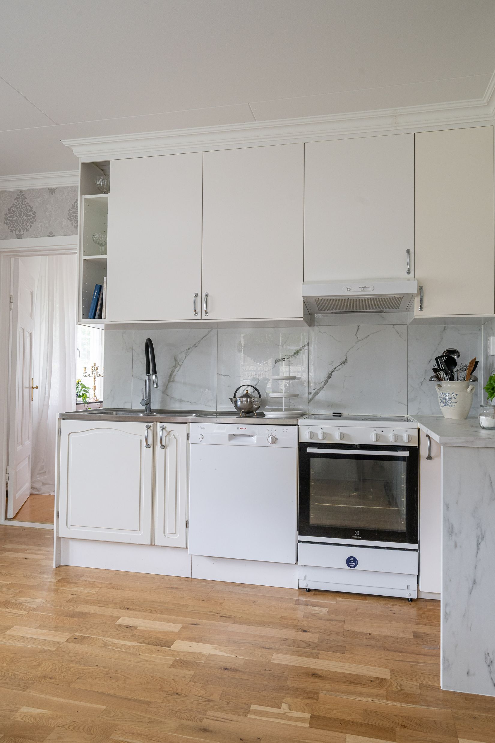 Villa, Stationsvägen 7, Björnlunda tätort, Gnesta