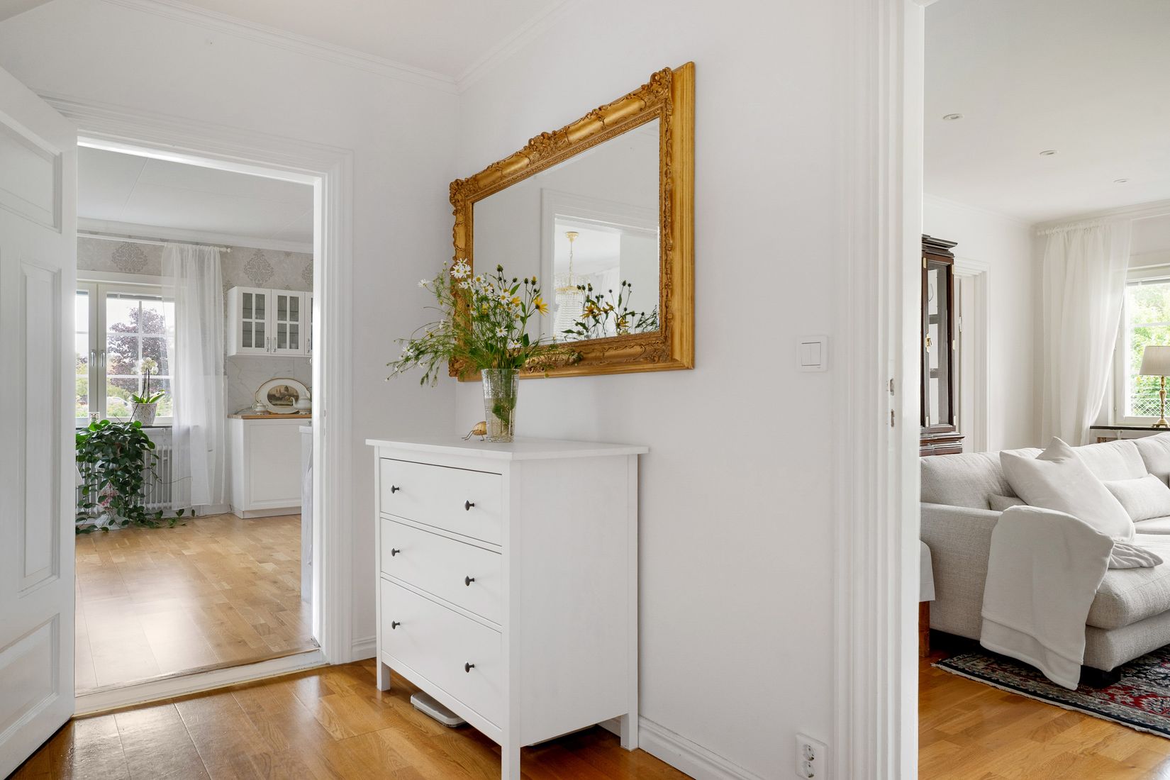 Villa, Stationsvägen 7, Björnlunda tätort, Gnesta