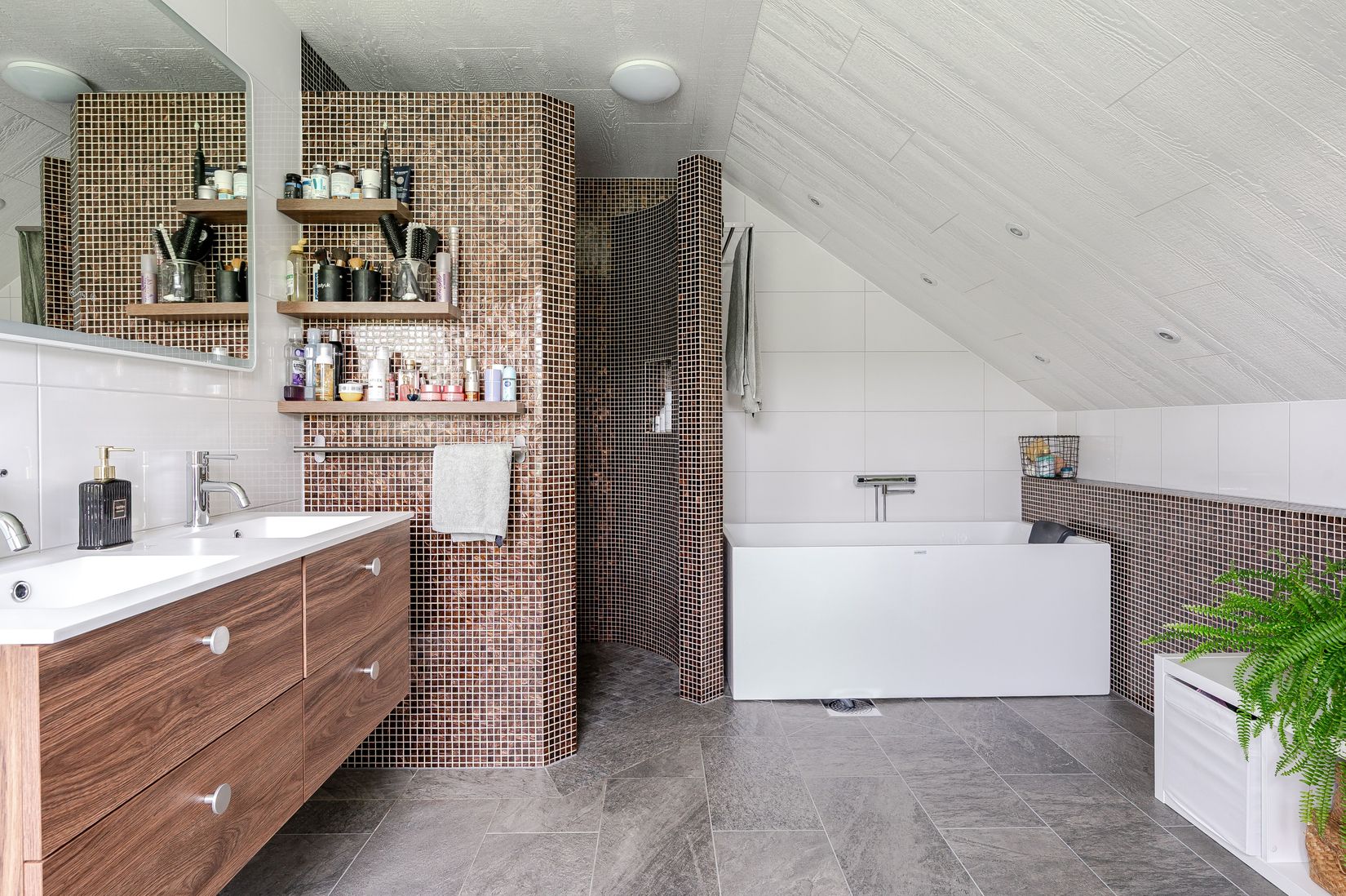 Villa, Öd 169A, Annersia, Östersund