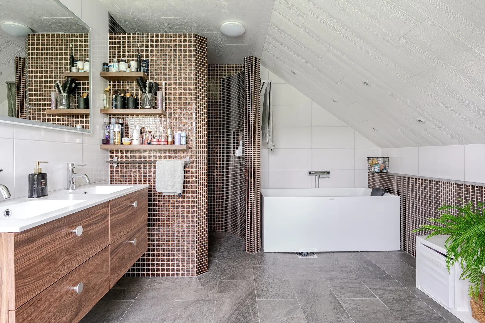 Villa, Öd 169A, Annersia, Östersund
