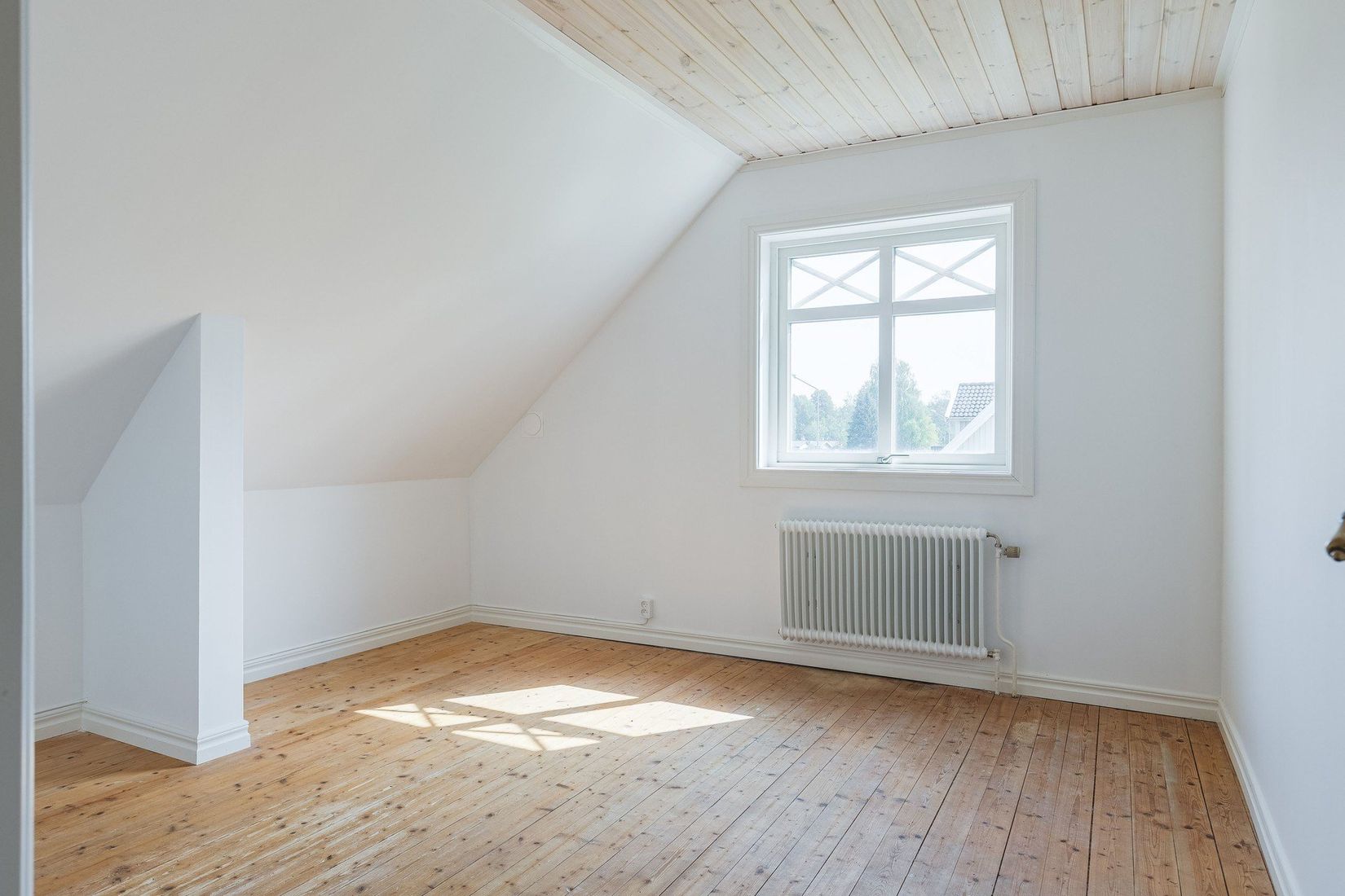 Villa, Bjurbäcksgatan 25, Centralt, Emmaboda