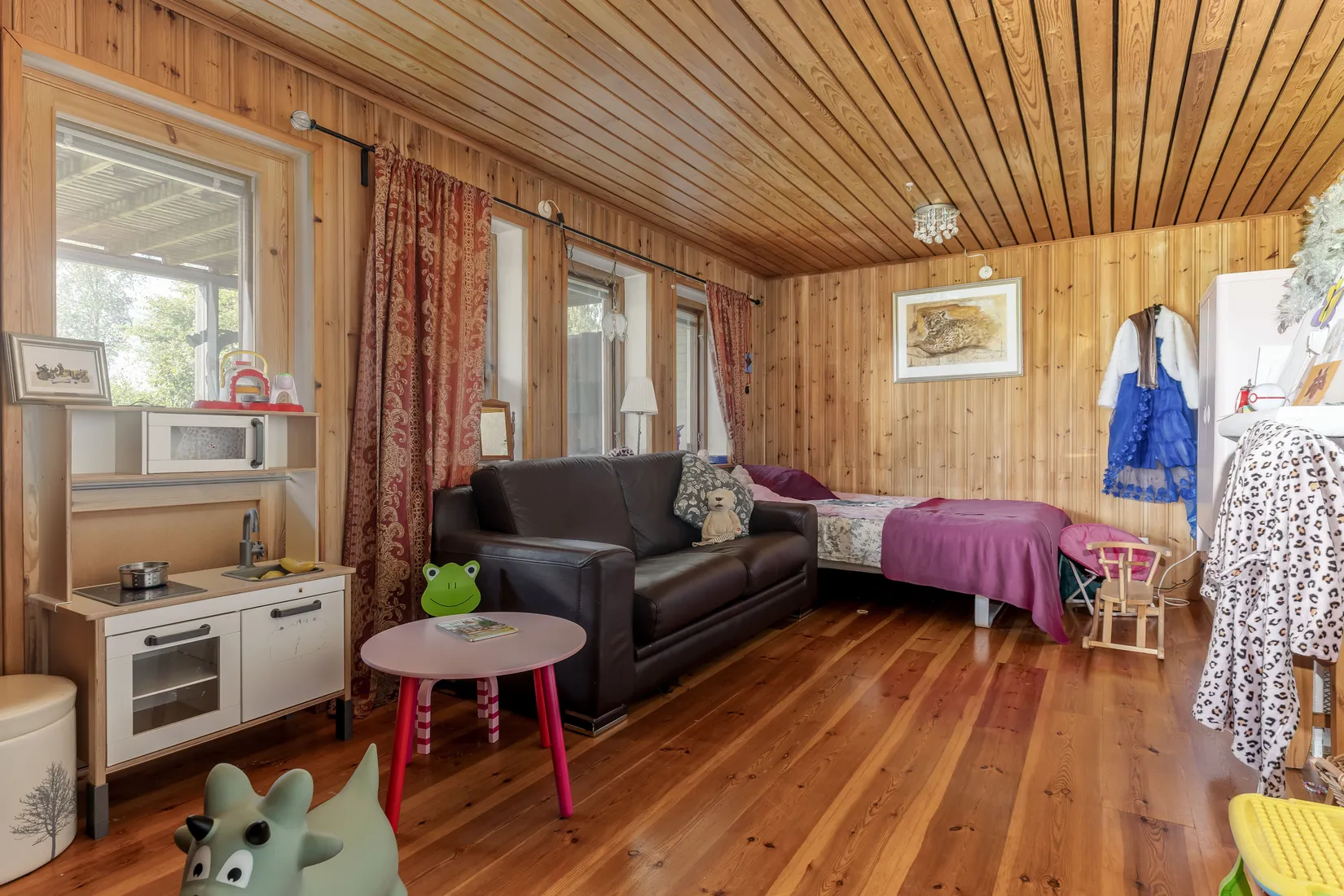 Villa, Värnbovägen 15, SMEDJEBACKEN Munkbo, Smedjebacken