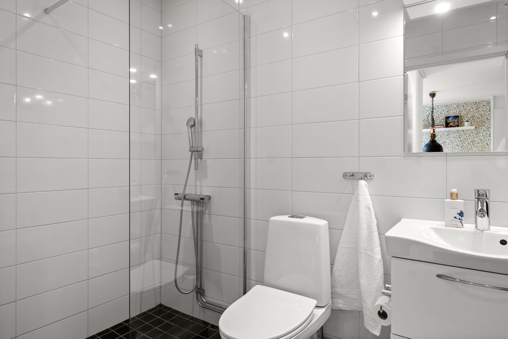 Radhus, Ekängsgränd 6B, Tyresö StrandStrandängarna, Tyresö