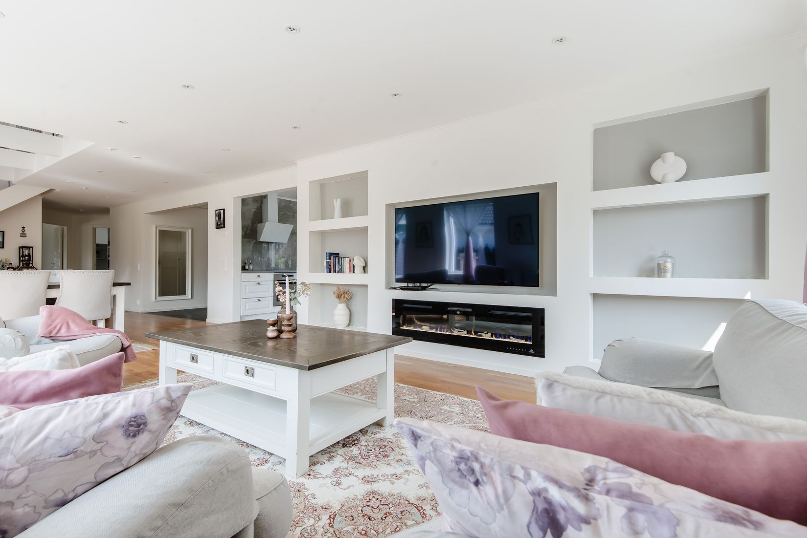 Villa, Lillmossvägen 33, Norrboda - Kungsängen, Upplands-Bro