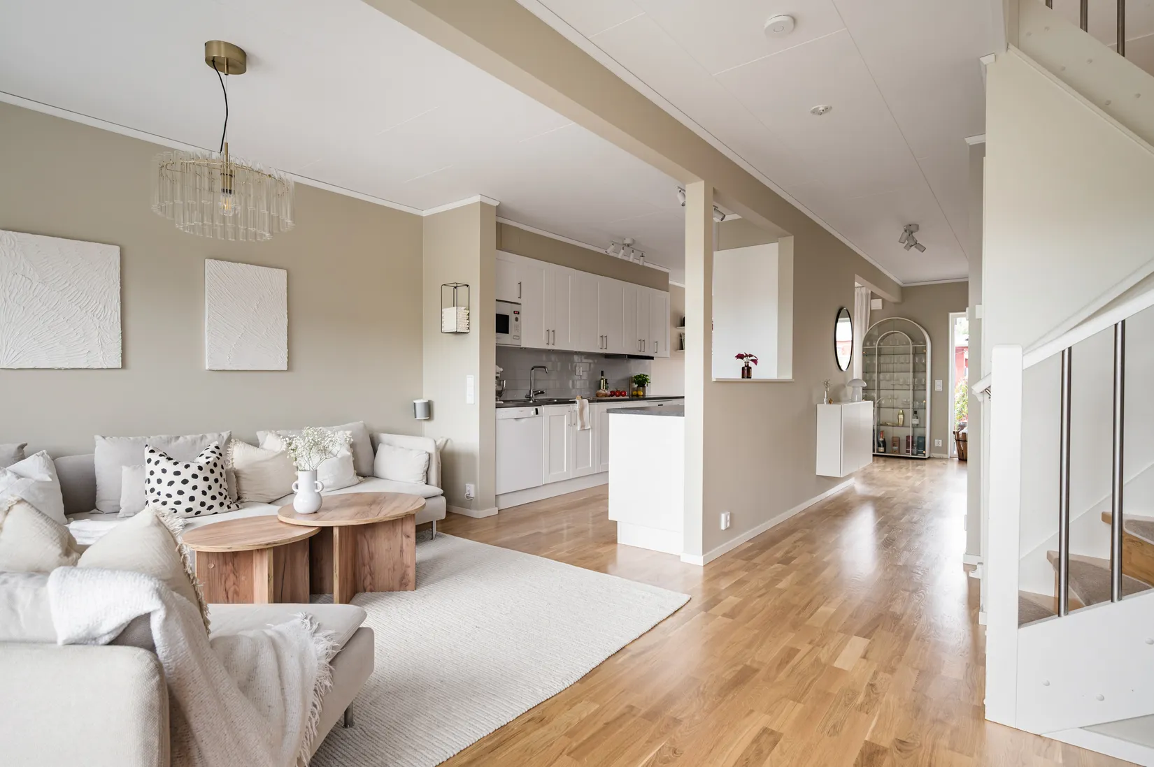 Radhus, Klockarebovägen 50, Bålsta/Frösundavik, Håbo