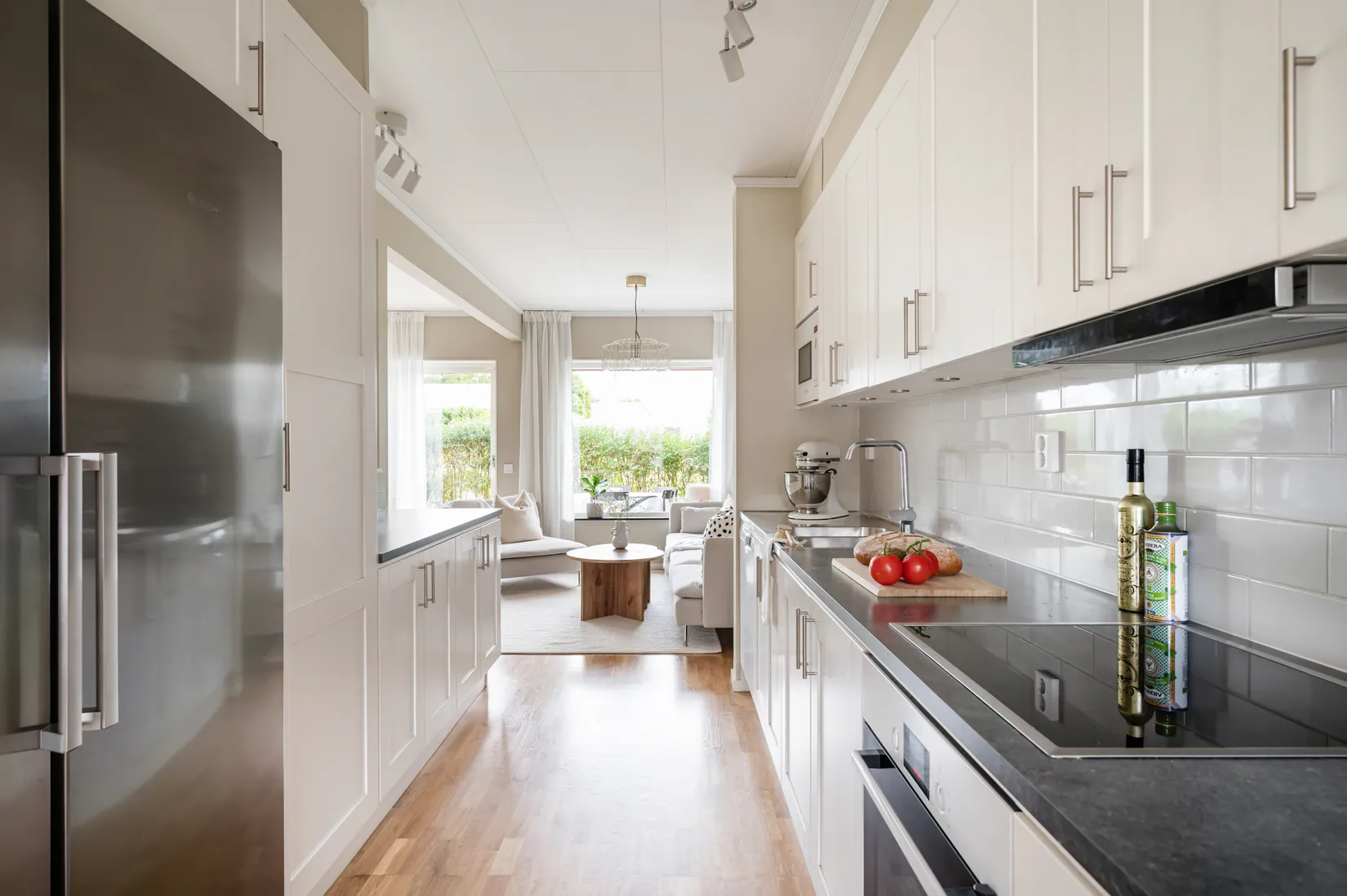 Radhus, Klockarebovägen 50, Bålsta/Frösundavik, Håbo