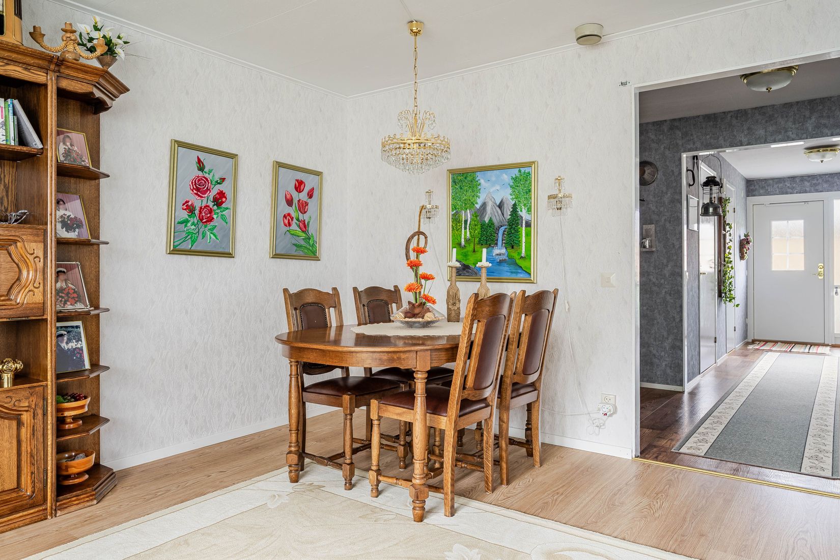 Villa, Radhus, Skämbylötvägen 25A, Åkers Styckebruk, Strängnäs