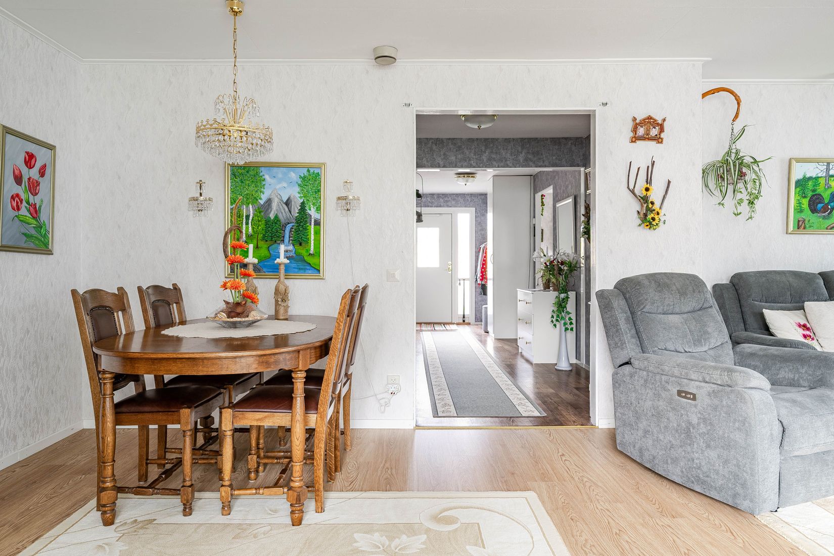 Villa, Radhus, Skämbylötvägen 25A, Åkers Styckebruk, Strängnäs