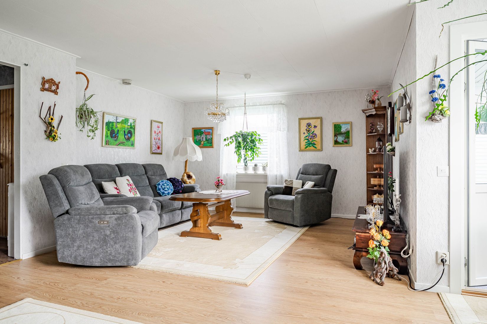 Villa, Radhus, Skämbylötvägen 25A, Åkers Styckebruk, Strängnäs