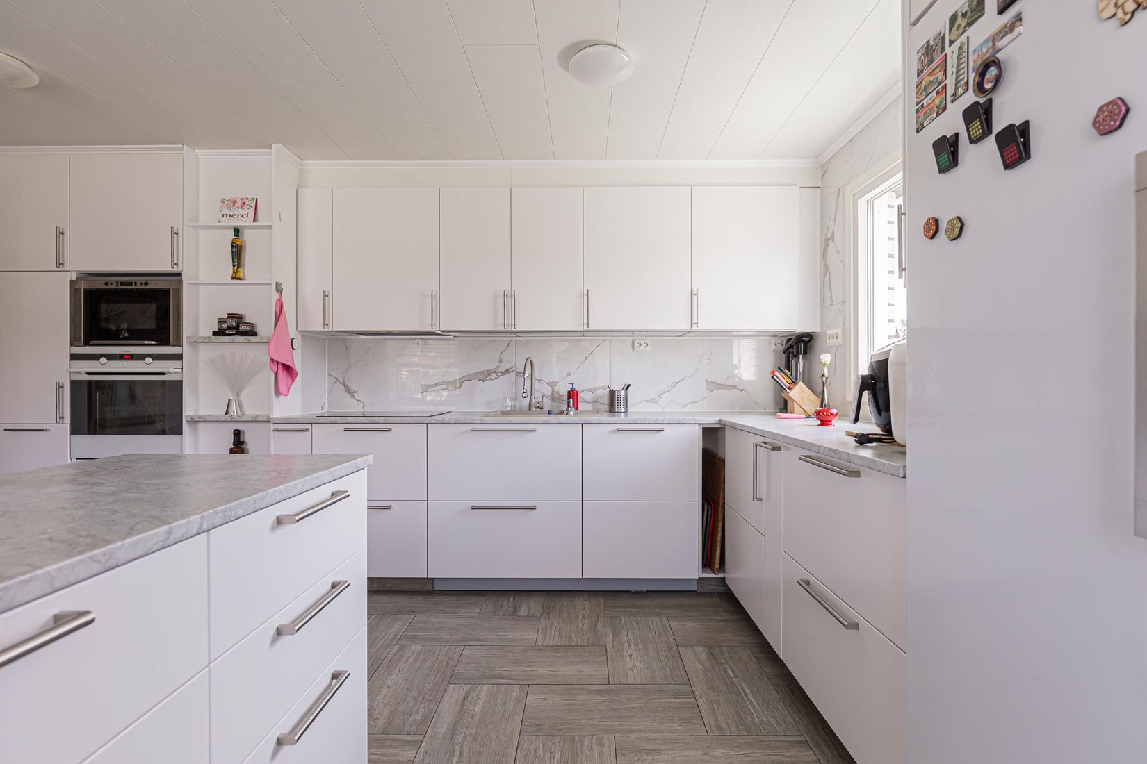 Villa, Granvägen 10, Sala