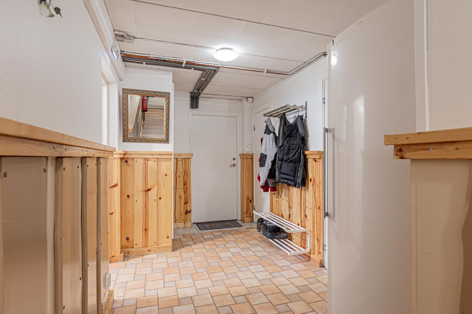 Villa, Granvägen 10, Sala