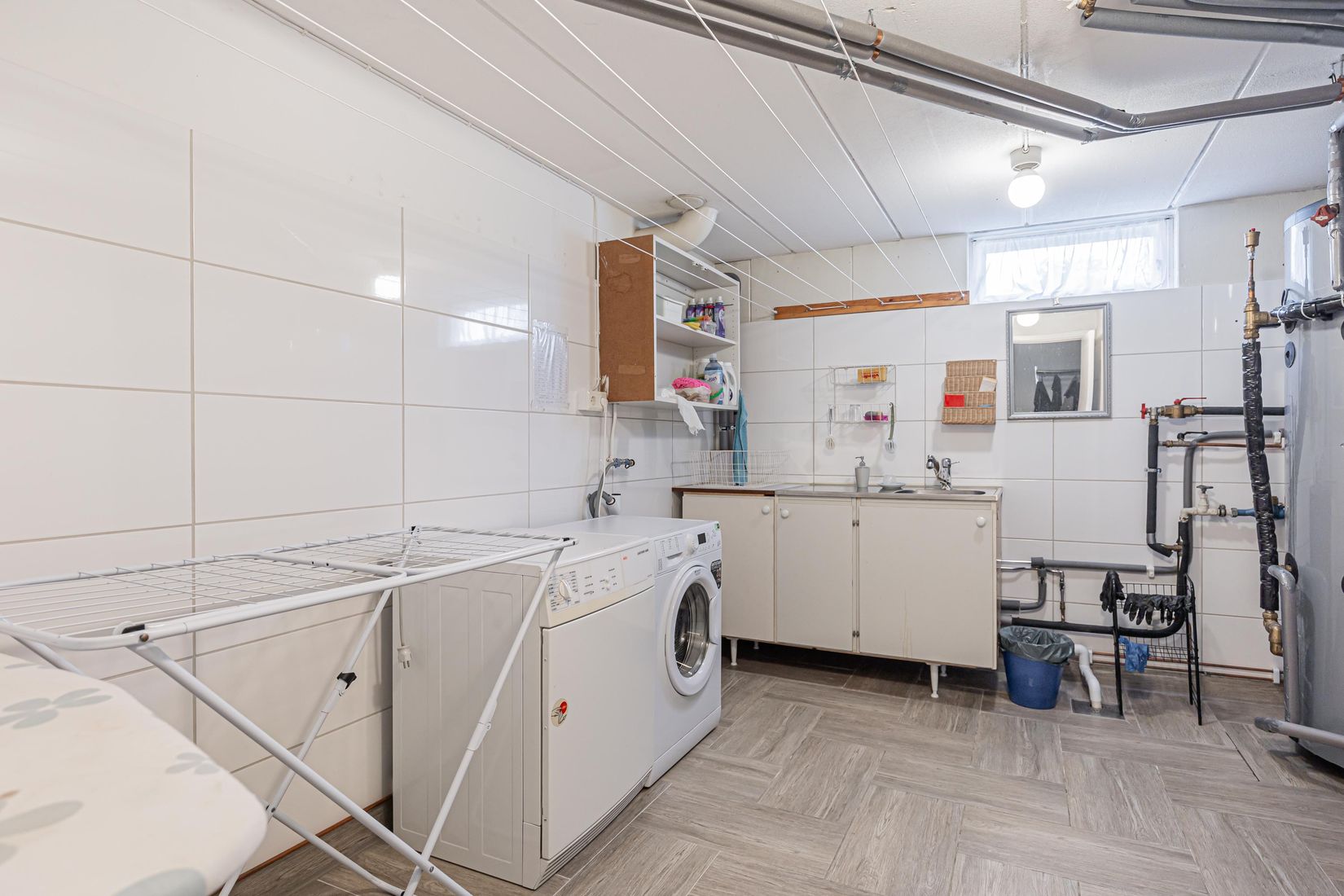 Villa, Granvägen 10, Sala