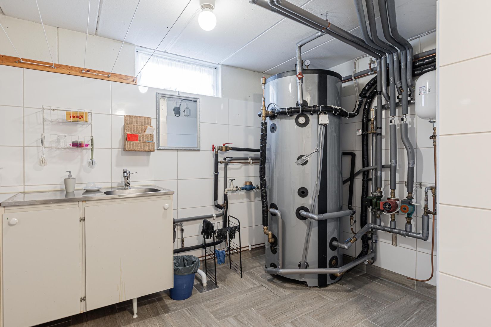 Villa, Granvägen 10, Sala