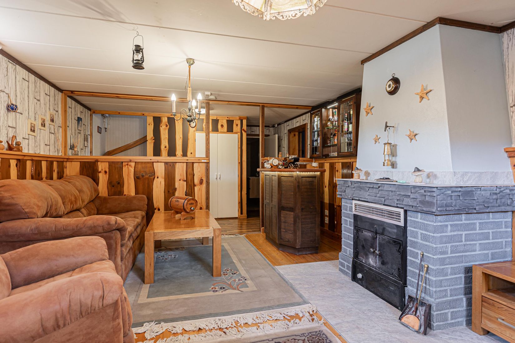 Villa, Granvägen 10, Sala