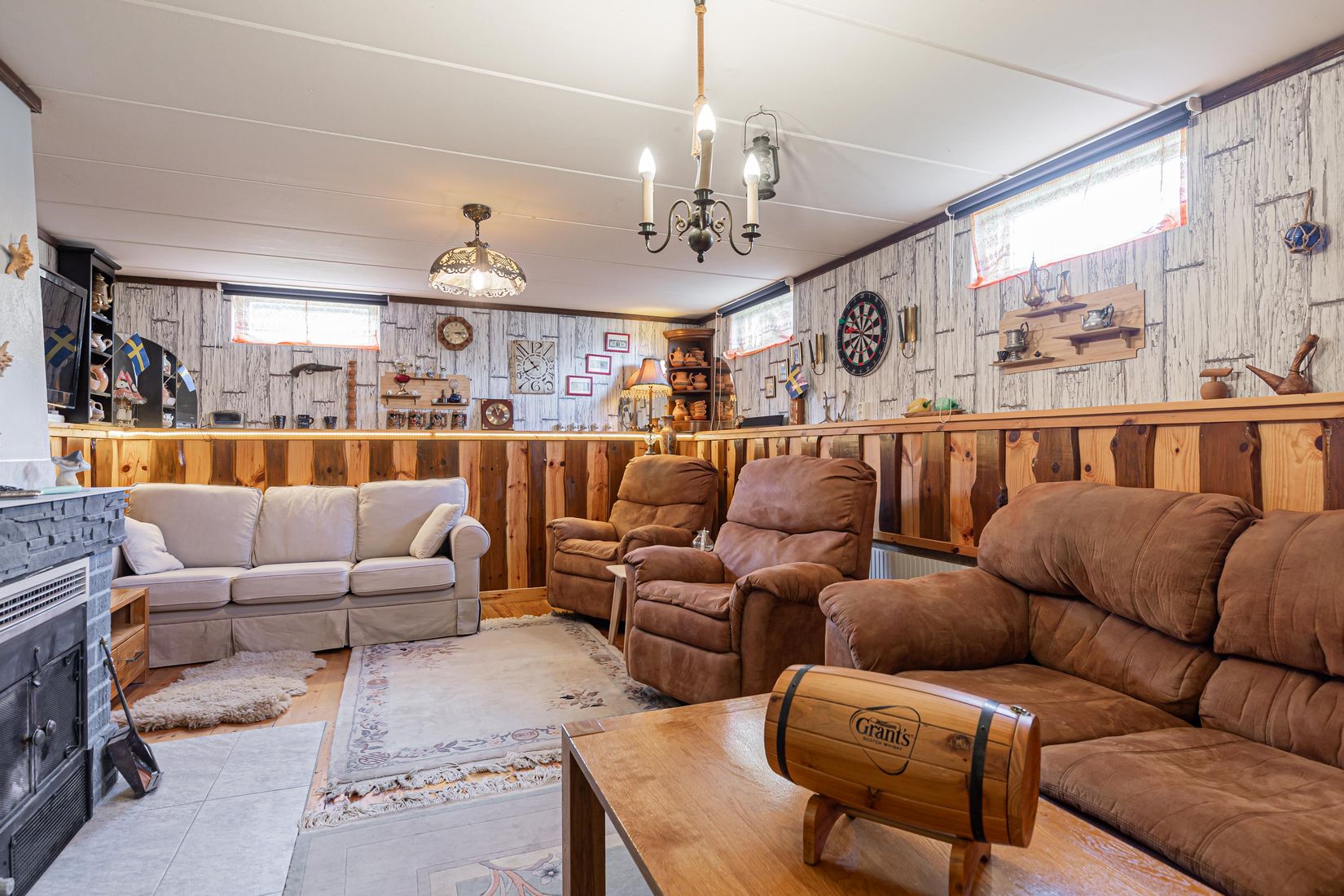 Villa, Granvägen 10, Sala