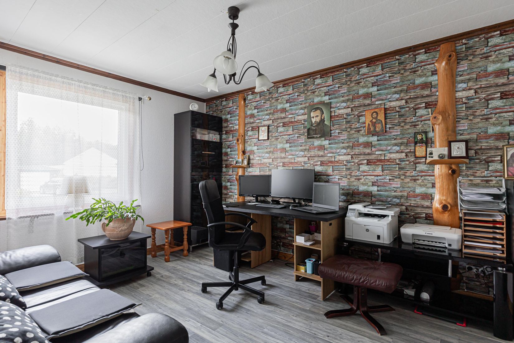 Villa, Granvägen 10, Sala