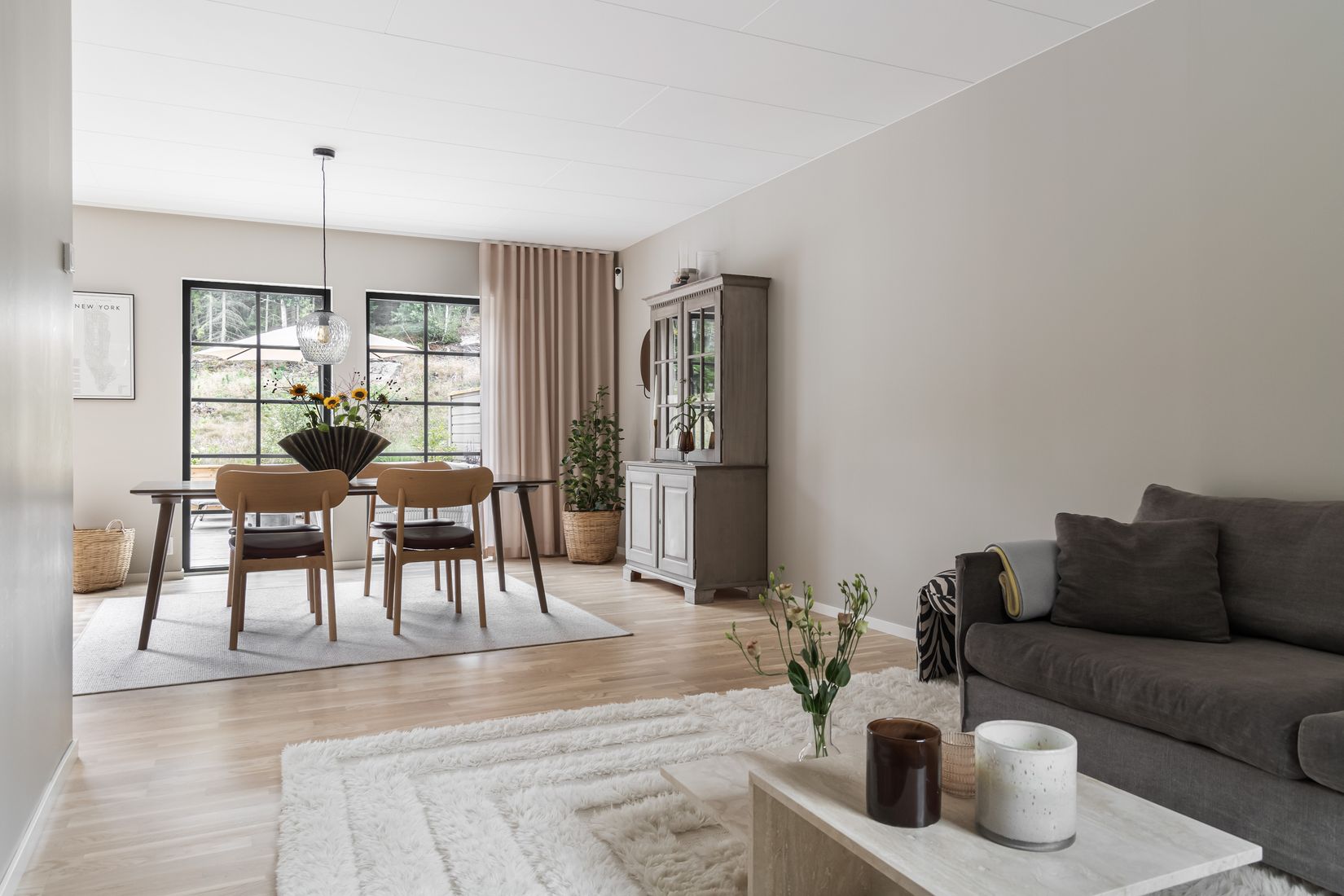 Villa, Radhus, Södra Pinntorpsvägen 8, Landvetter-Tahult, Härryda