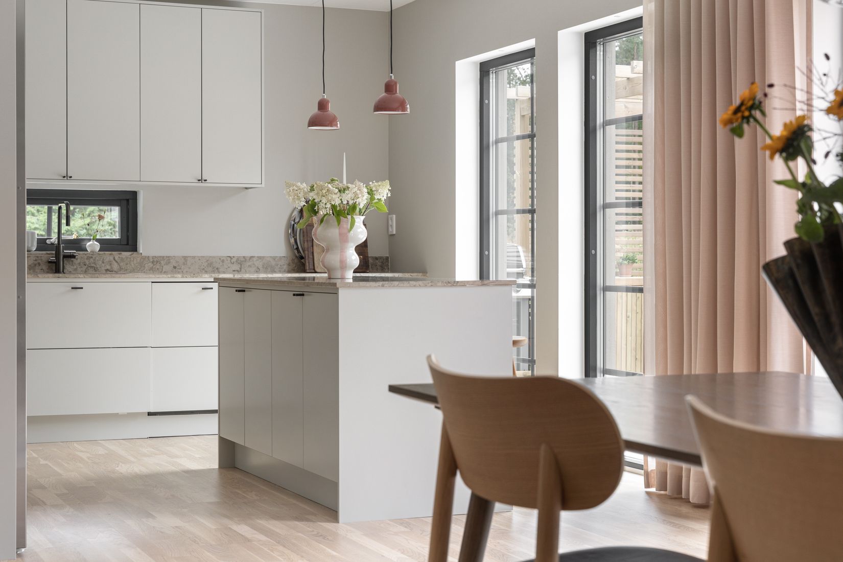 Villa, Radhus, Södra Pinntorpsvägen 8, Landvetter-Tahult, Härryda