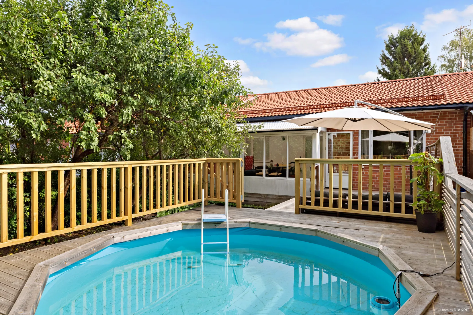 Villa, Radhus, Knypplanvägen 16, Skyttorp, Uppsala