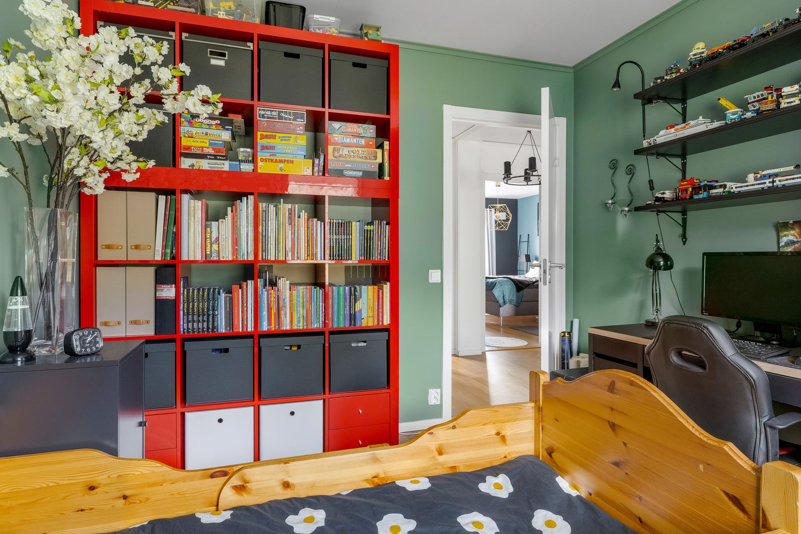 Bostadsrätt, Radhus, Miklagårdsvägen 40, Bro, Upplands-Bro