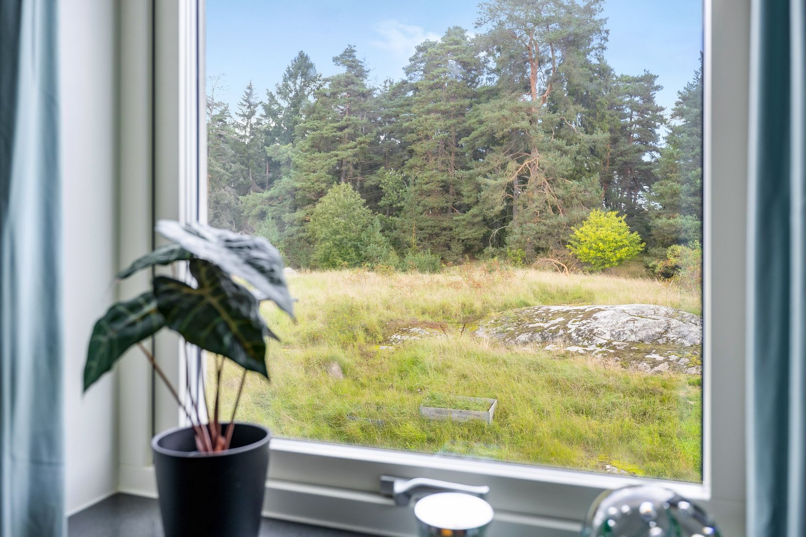 Bostadsrätt, Radhus, Miklagårdsvägen 40, Bro, Upplands-Bro