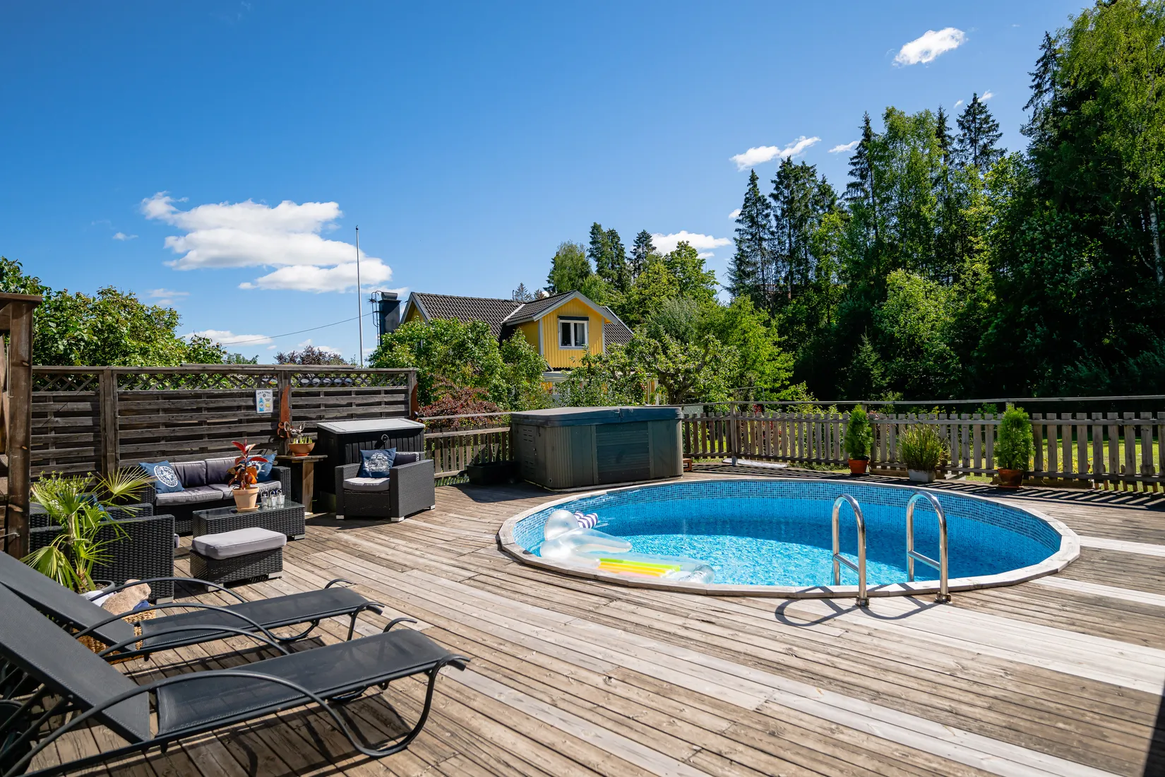 Villa, Skillingagatan 24, Gnesta