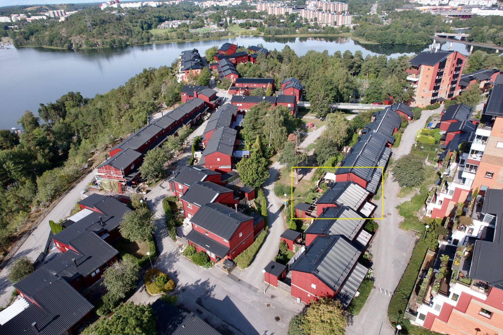 Bostadsrätt, Radhus, Myrstuguvägen 115, Myrstuguberget, Huddinge