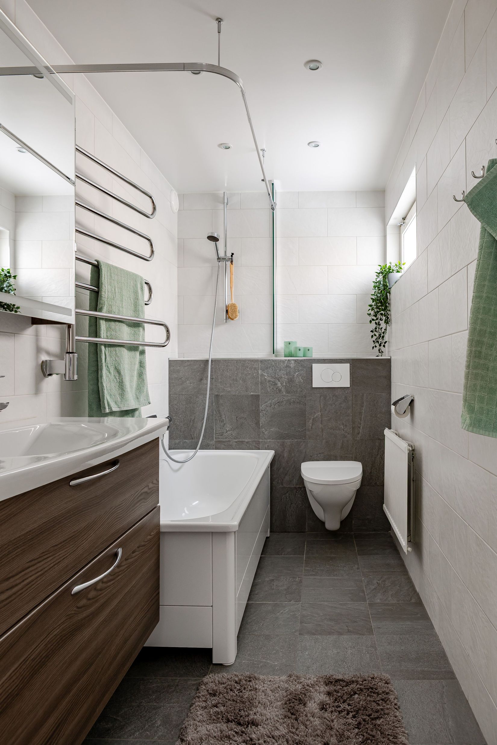 Bostadsrätt, Radhus, Myrstuguvägen 115, Myrstuguberget, Huddinge