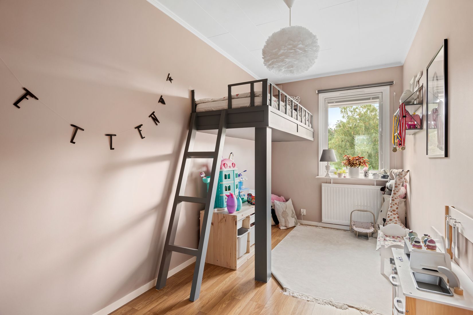 Villa, Radhus, Östergökssvängen 27, Spånga Nälsta, Stockholm