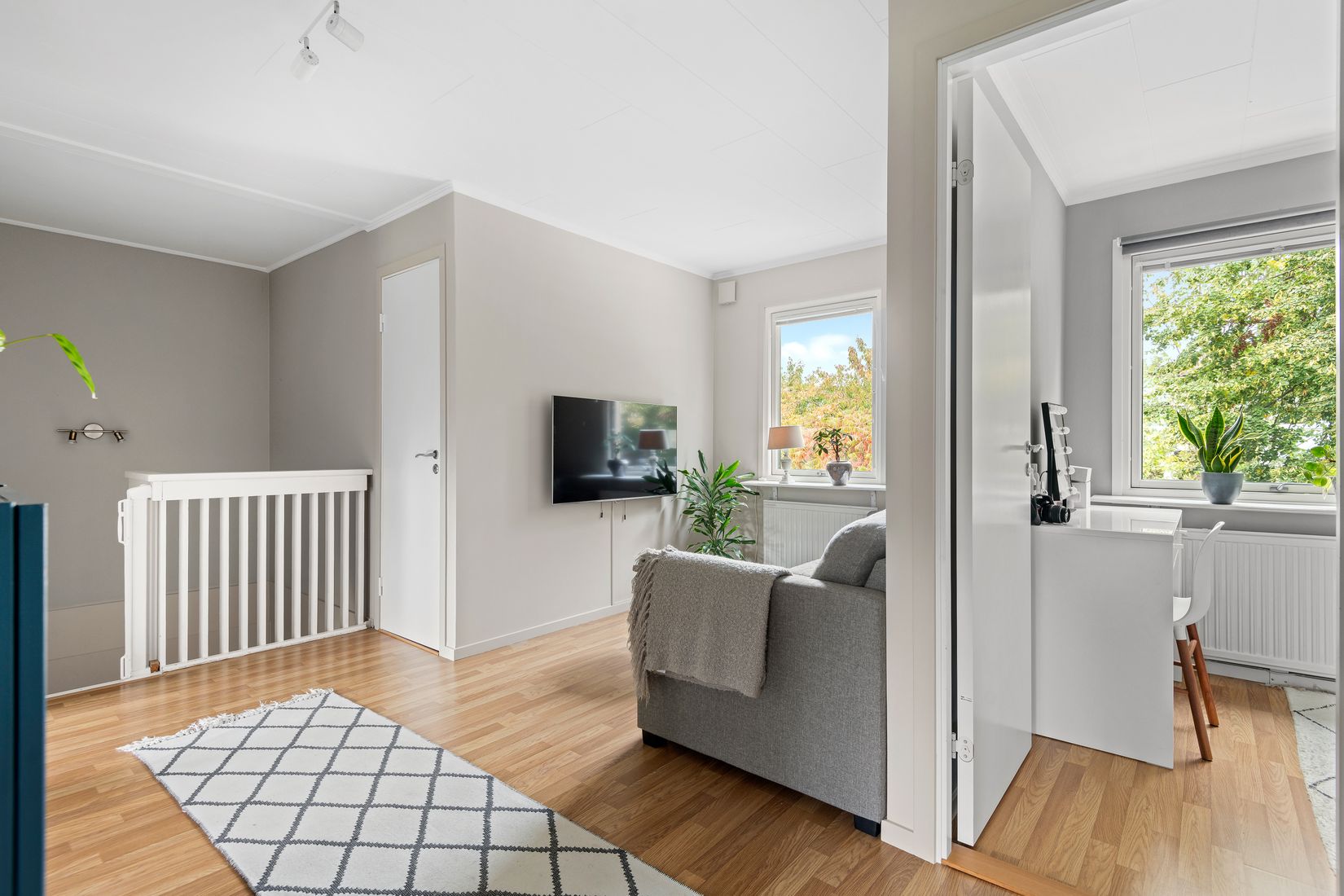 Villa, Radhus, Östergökssvängen 27, Spånga Nälsta, Stockholm