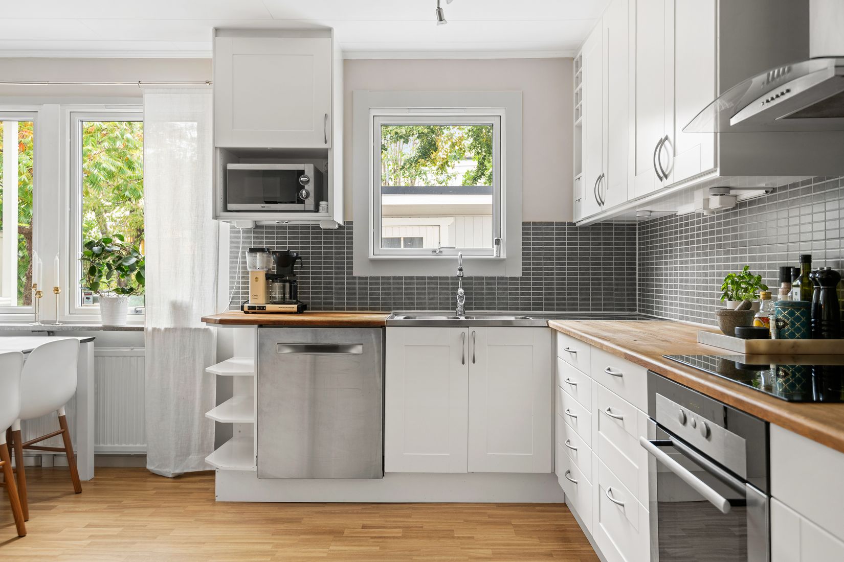 Villa, Radhus, Östergökssvängen 27, Spånga Nälsta, Stockholm