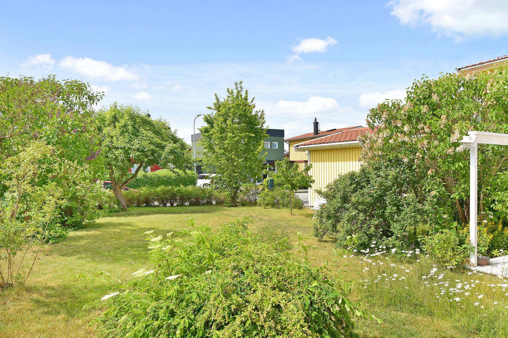 Villa, Radhus, Kikarvägen 17, Viksjö, Järfälla