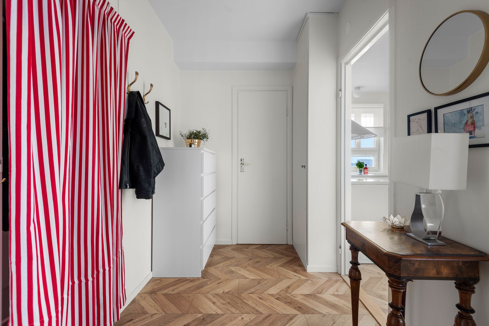 Bostadsrätt, Vittangigatan 16, 3,5 tr, Vällingby Centrum, Stockholm