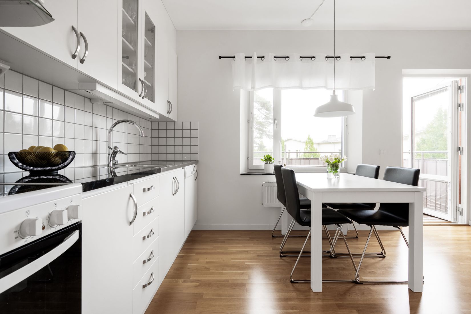 Bostadsrätt, Rabattvägen 36, Vån 2 (1327/1107), Johannelund / Vällingby, Stockholm