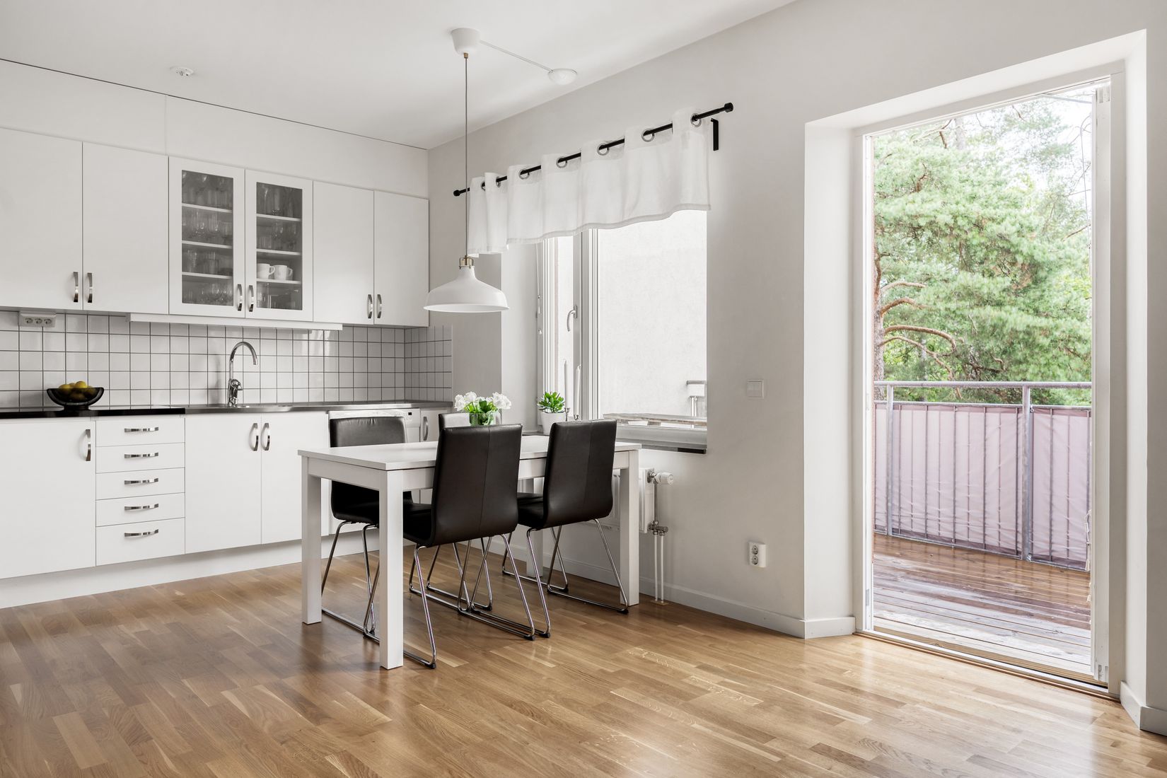 Bostadsrätt, Rabattvägen 36, Vån 2 (1327/1107), Johannelund / Vällingby, Stockholm