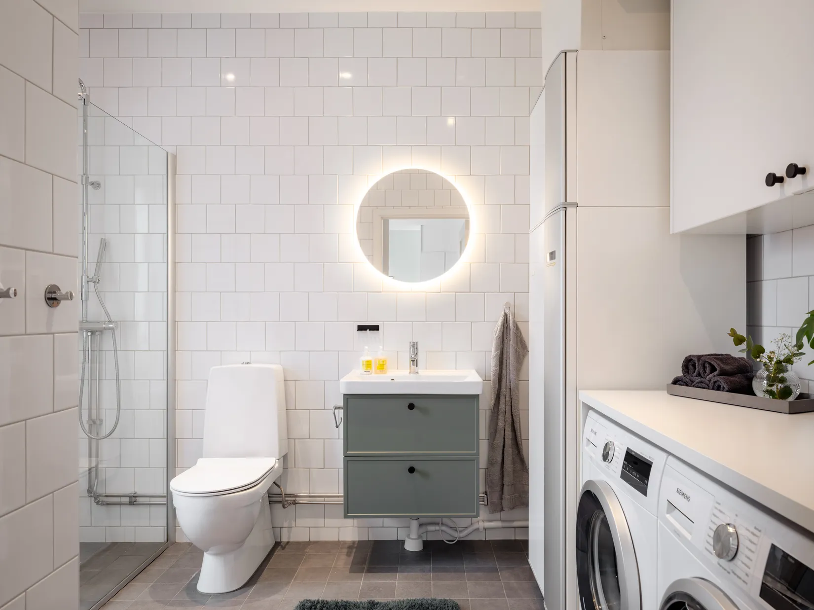 Radhus, Rådans Gårdsväg 54, Silverdal, Sollentuna