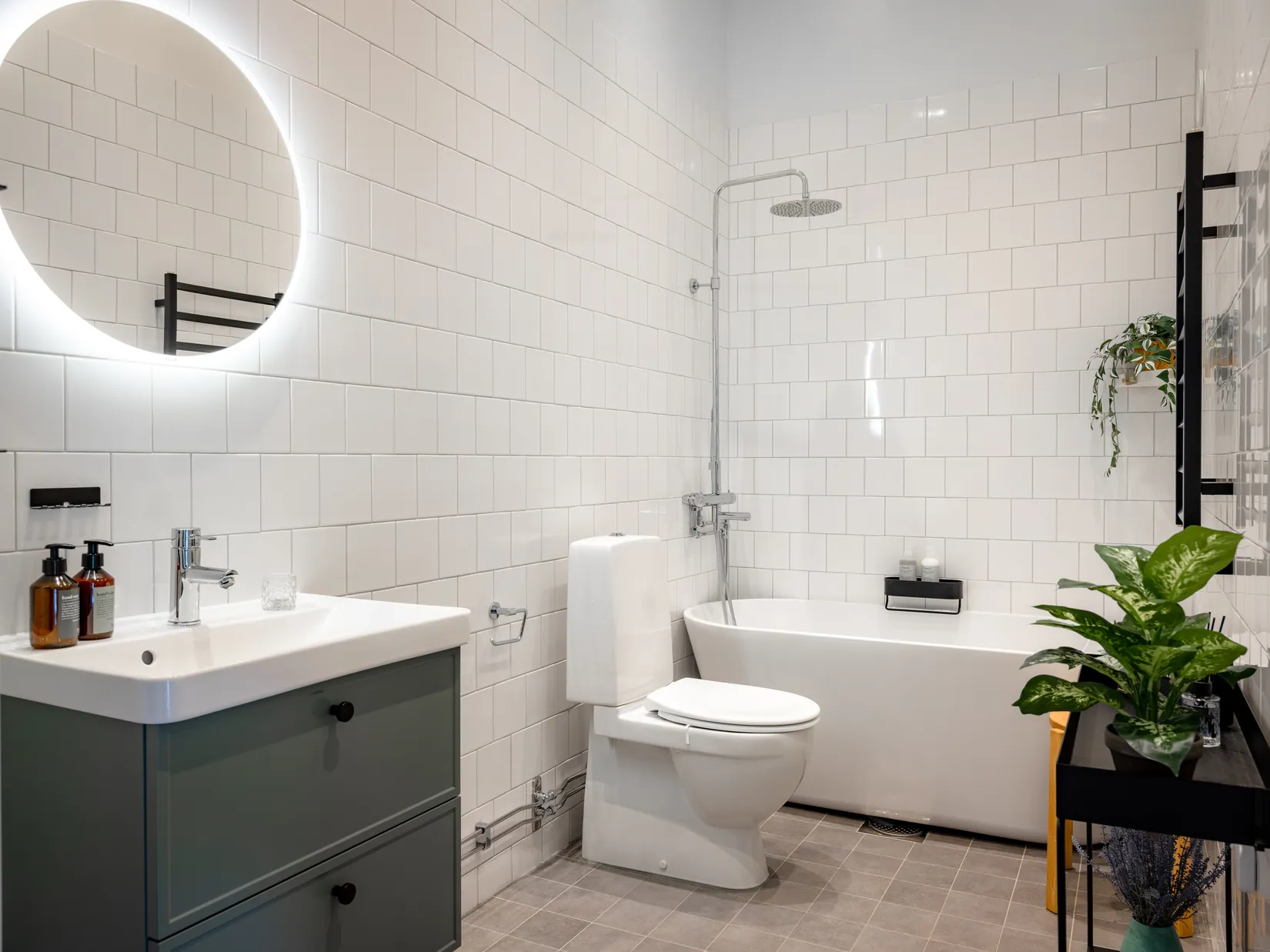 Radhus, Rådans Gårdsväg 54, Silverdal, Sollentuna