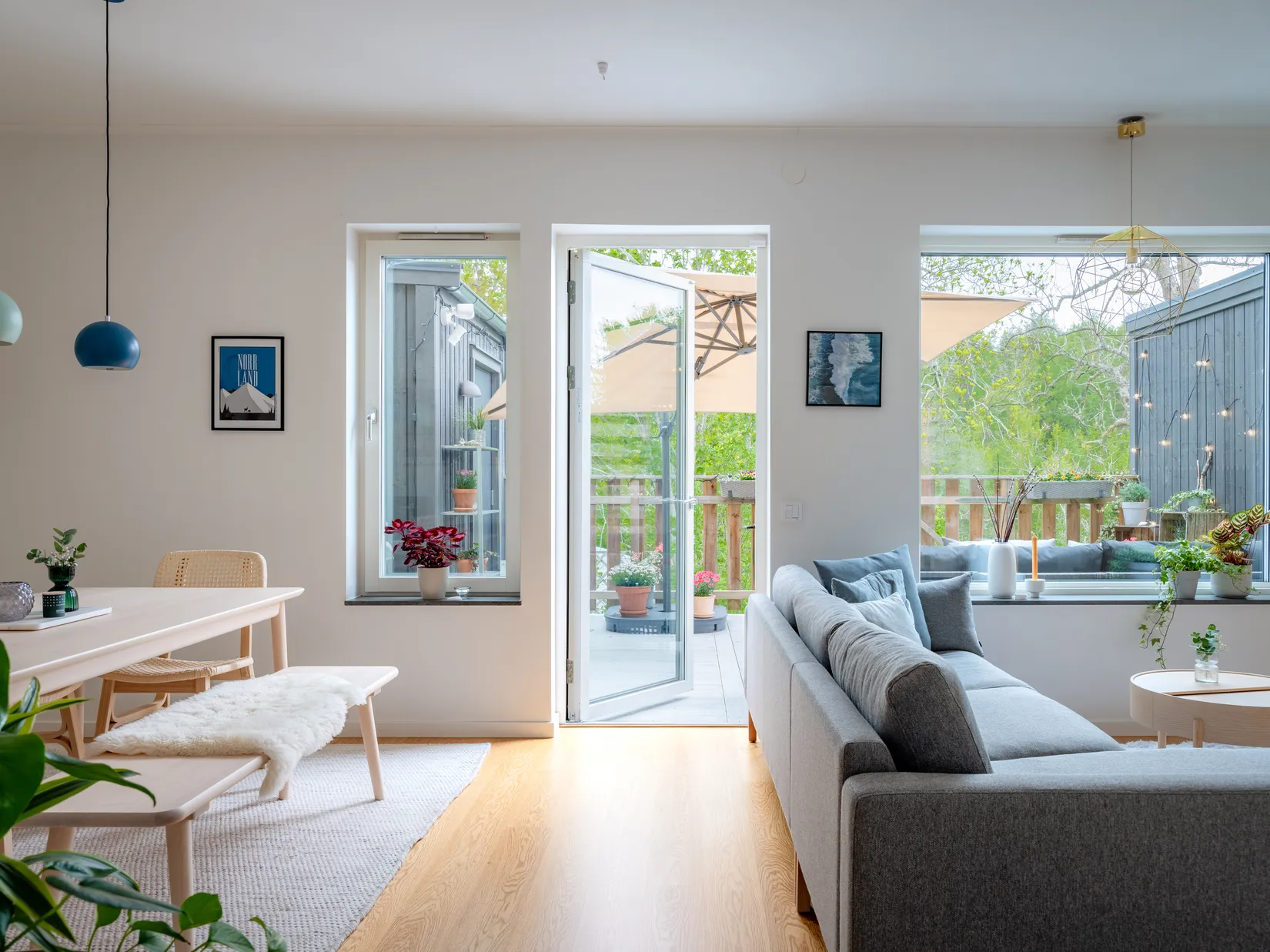 Radhus, Rådans Gårdsväg 54, Silverdal, Sollentuna