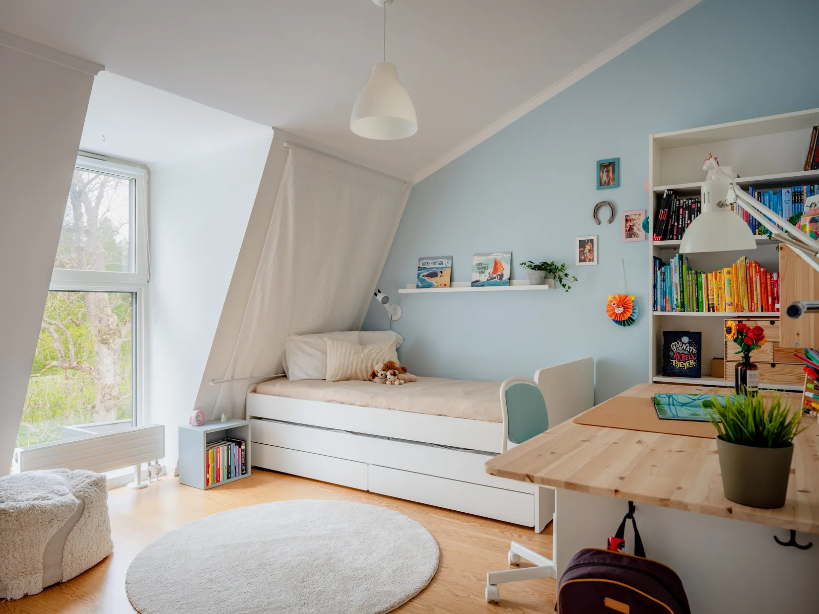 Radhus, Rådans Gårdsväg 54, Silverdal, Sollentuna