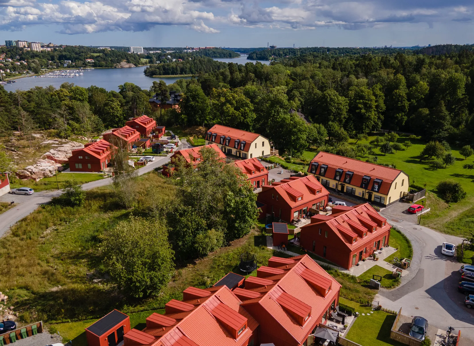 Radhus, Rådans Gårdsväg 54, Silverdal, Sollentuna