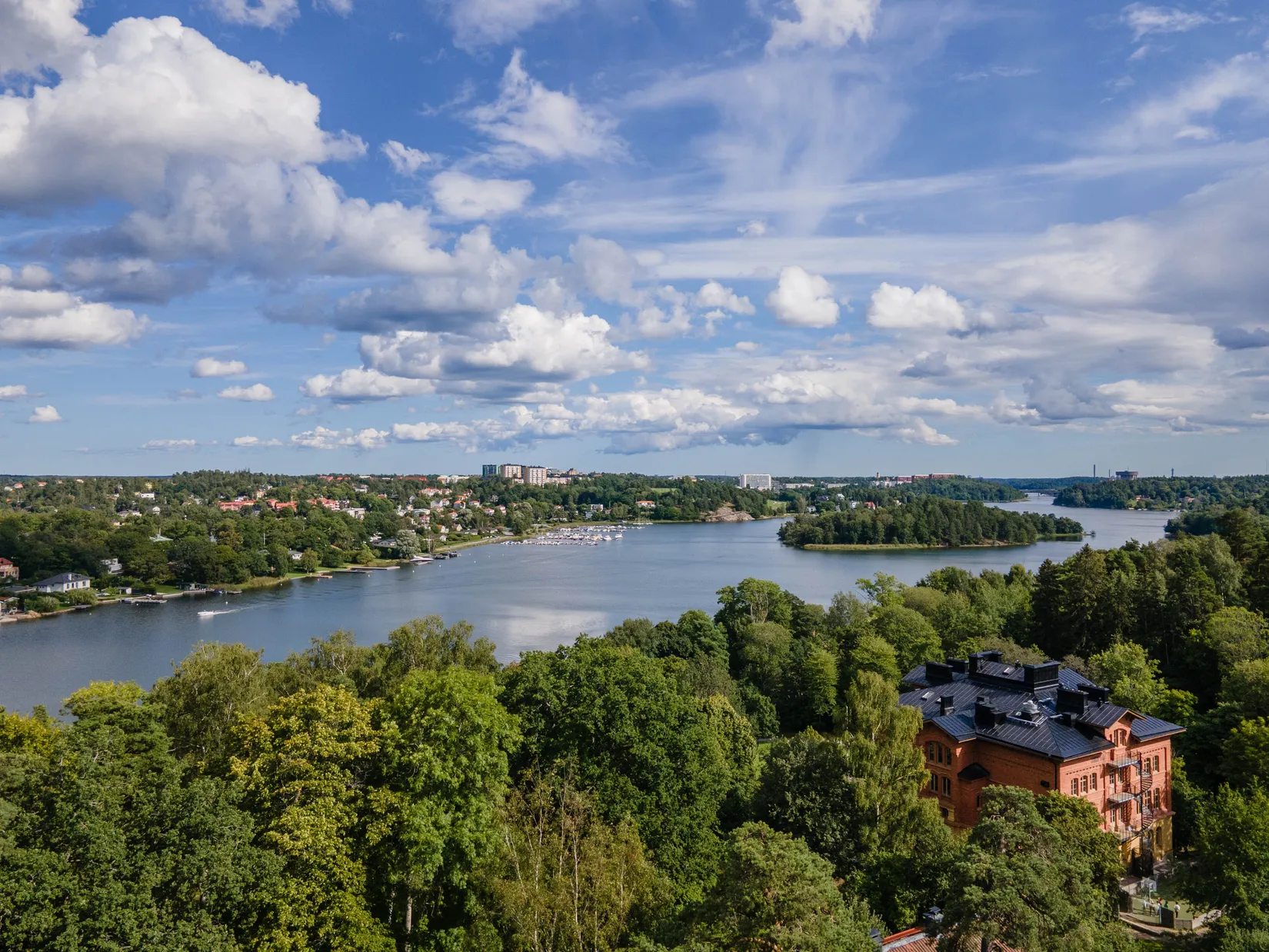 Radhus, Rådans Gårdsväg 54, Silverdal, Sollentuna