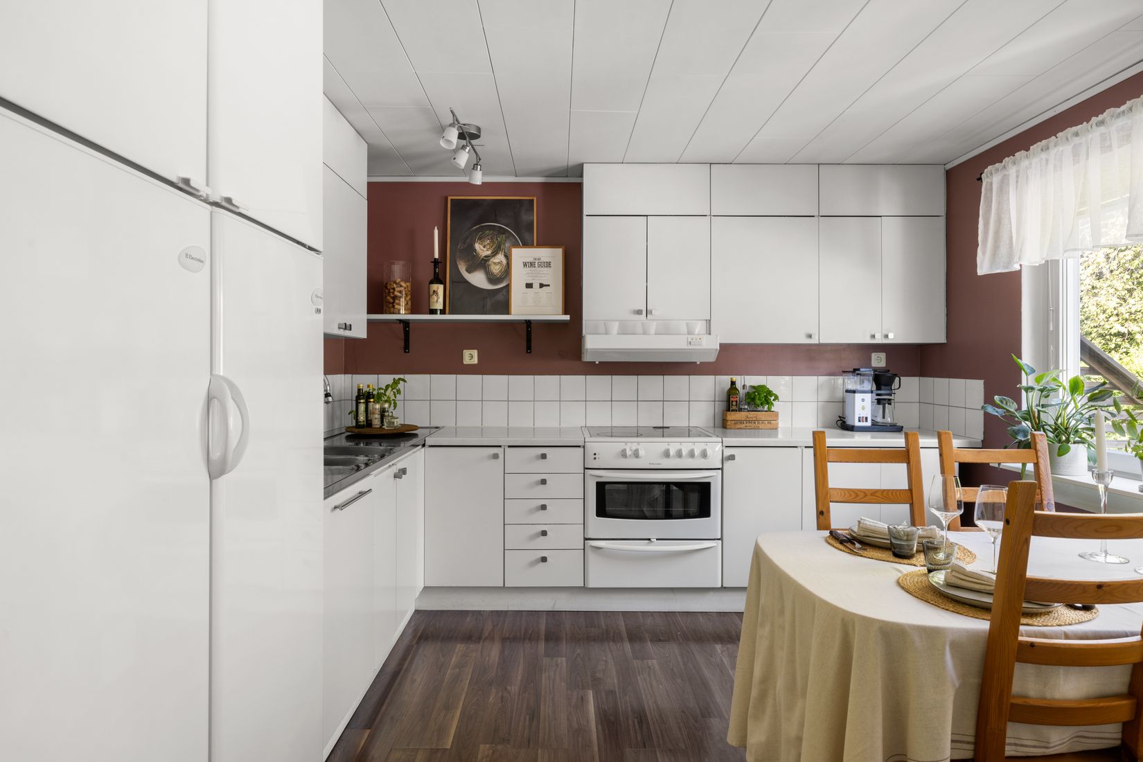 Radhus, Jägarstigen 10, Salem