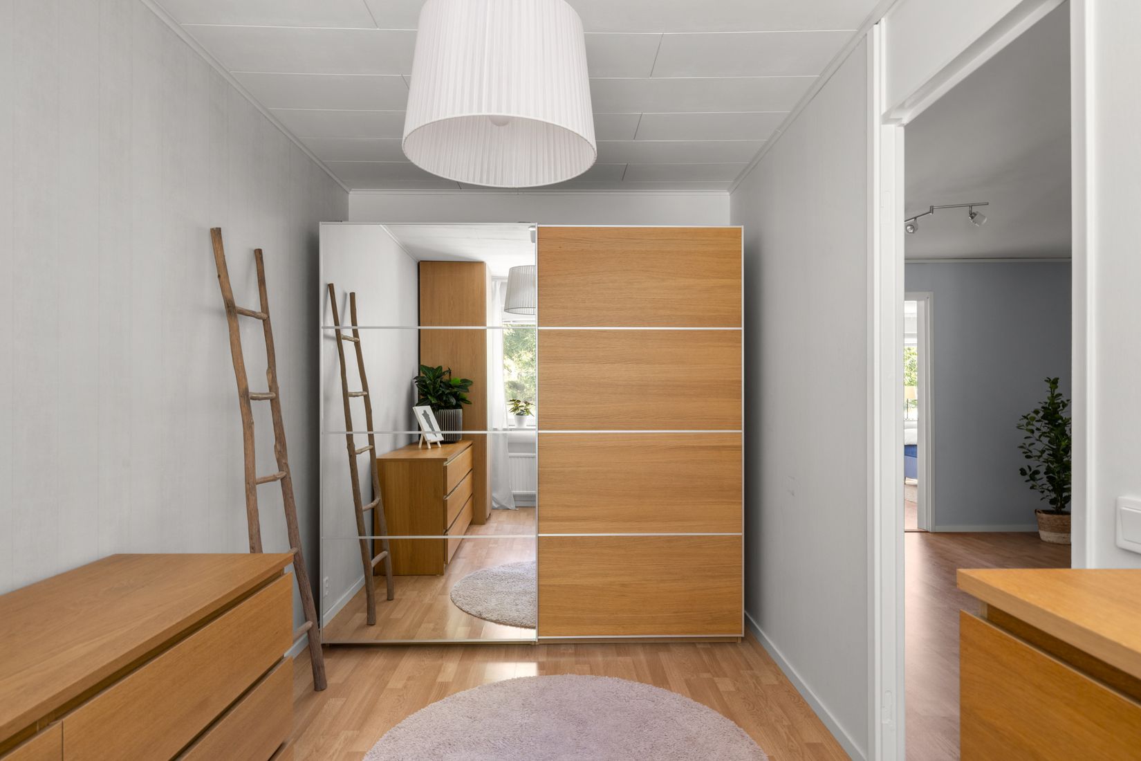 Radhus, Jägarstigen 10, Salem