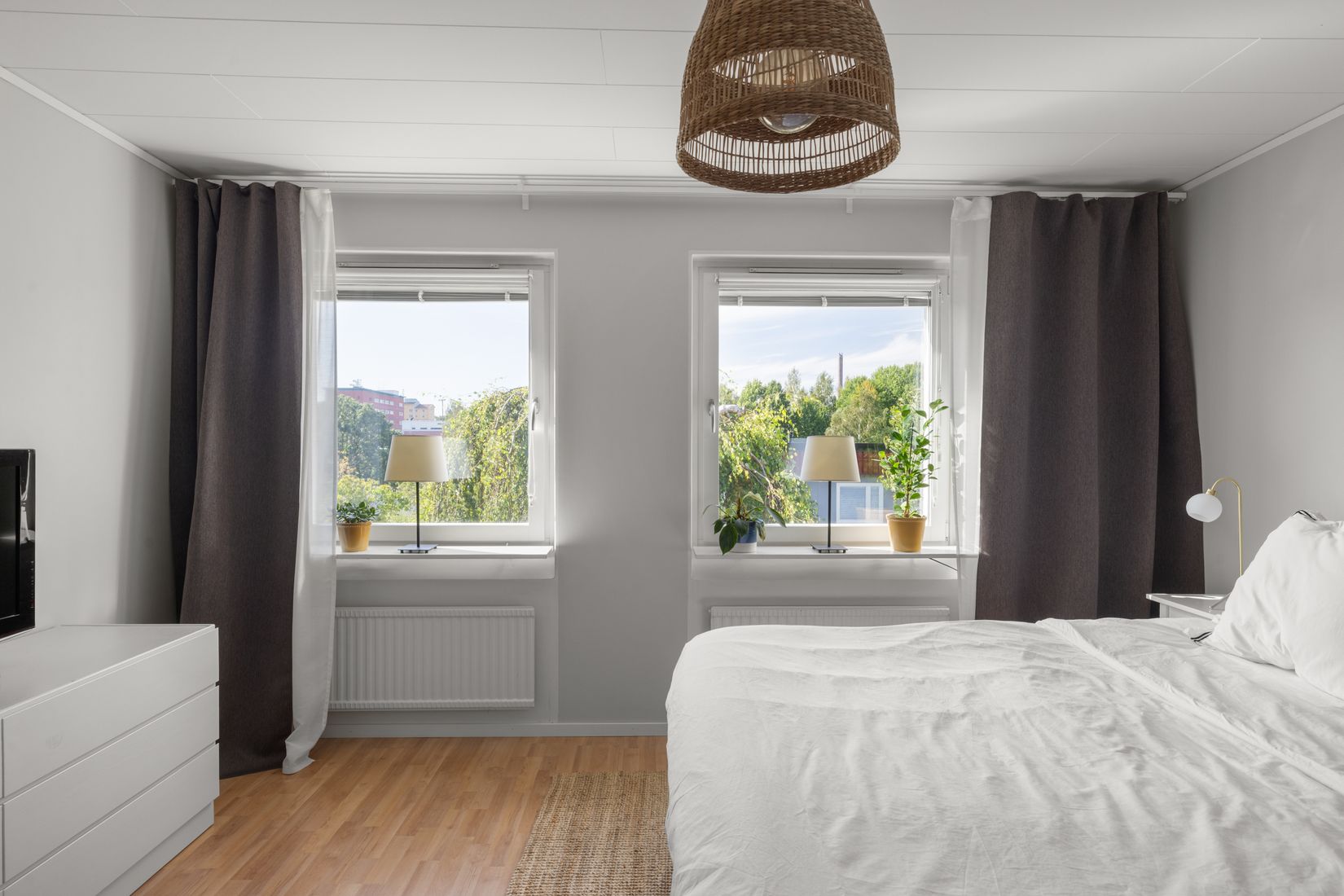 Radhus, Jägarstigen 10, Salem