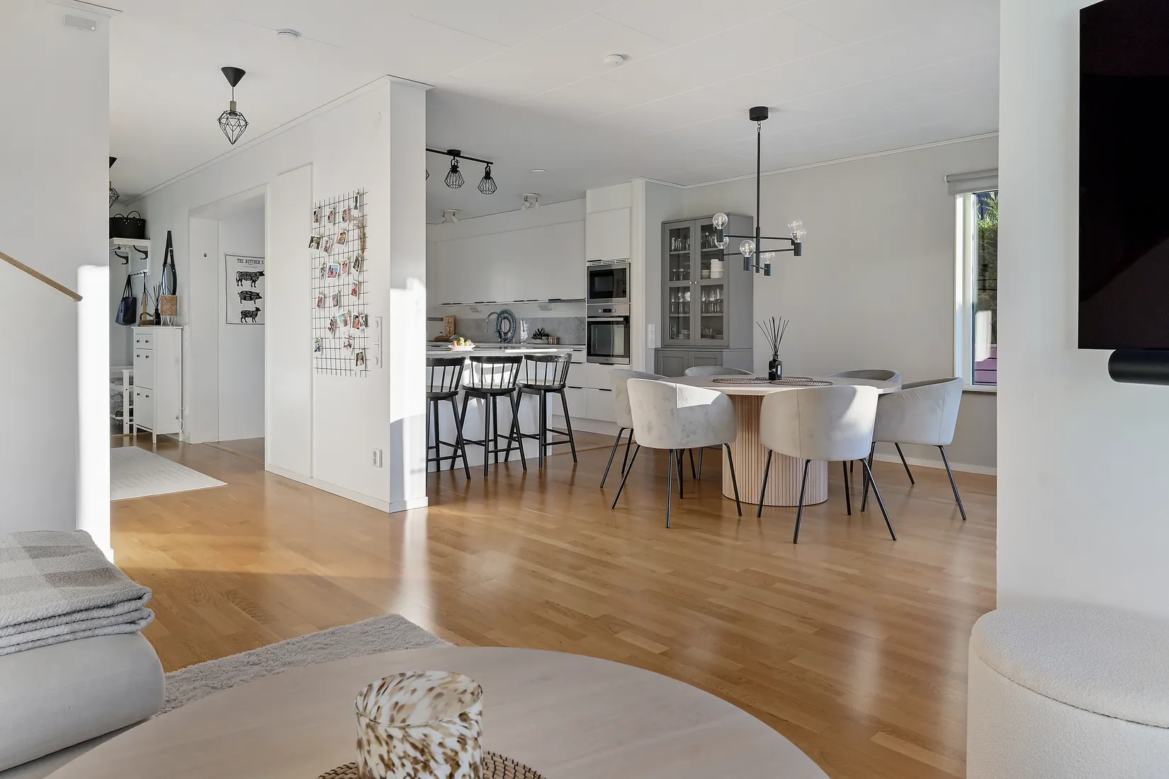 Bostadsrätt, Villa, Jordbrukargatan 33, Eds Allé , Upplands Väsby