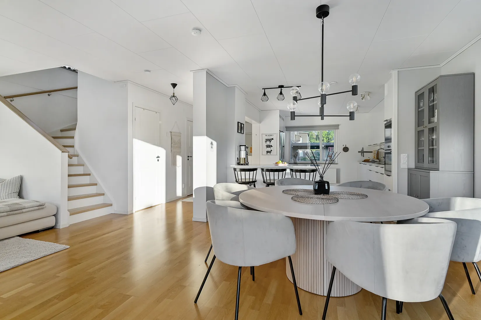 Bostadsrätt, Villa, Jordbrukargatan 33, Eds Allé , Upplands Väsby