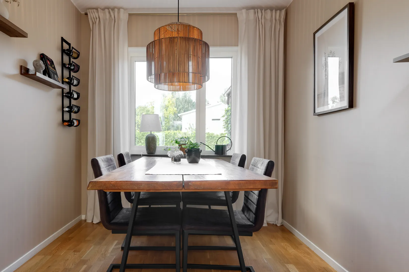 Bostadsrätt, Radhus, Lakevägen 42A, Ekeby-Almby , Örebro